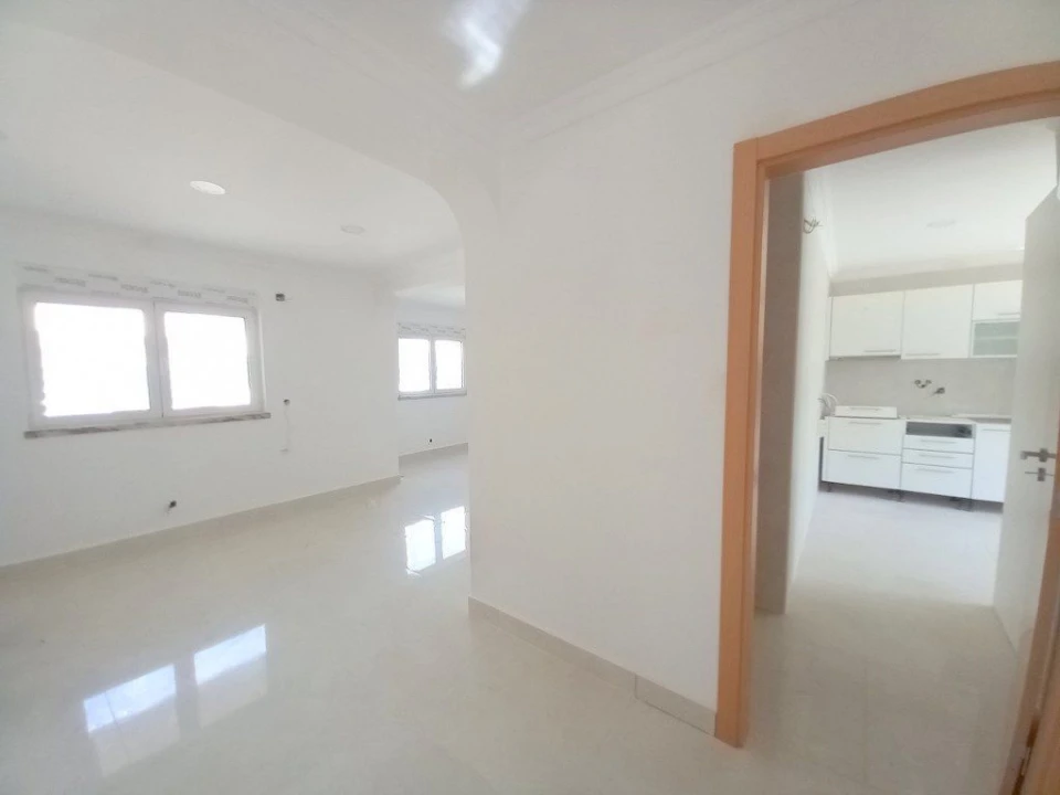 Moradia T6 para Venda em Amora Foto 7