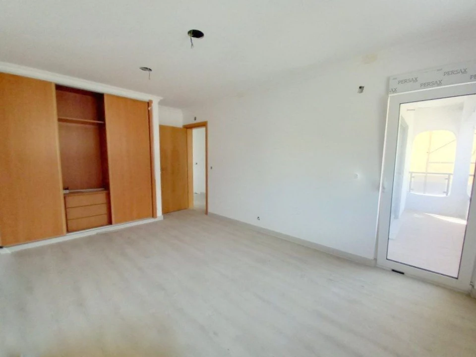Moradia T6 para Venda em Amora Foto 5