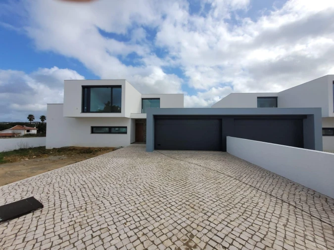 Moradia T4 para Venda em São João das Lampas e Terrugem Foto 5