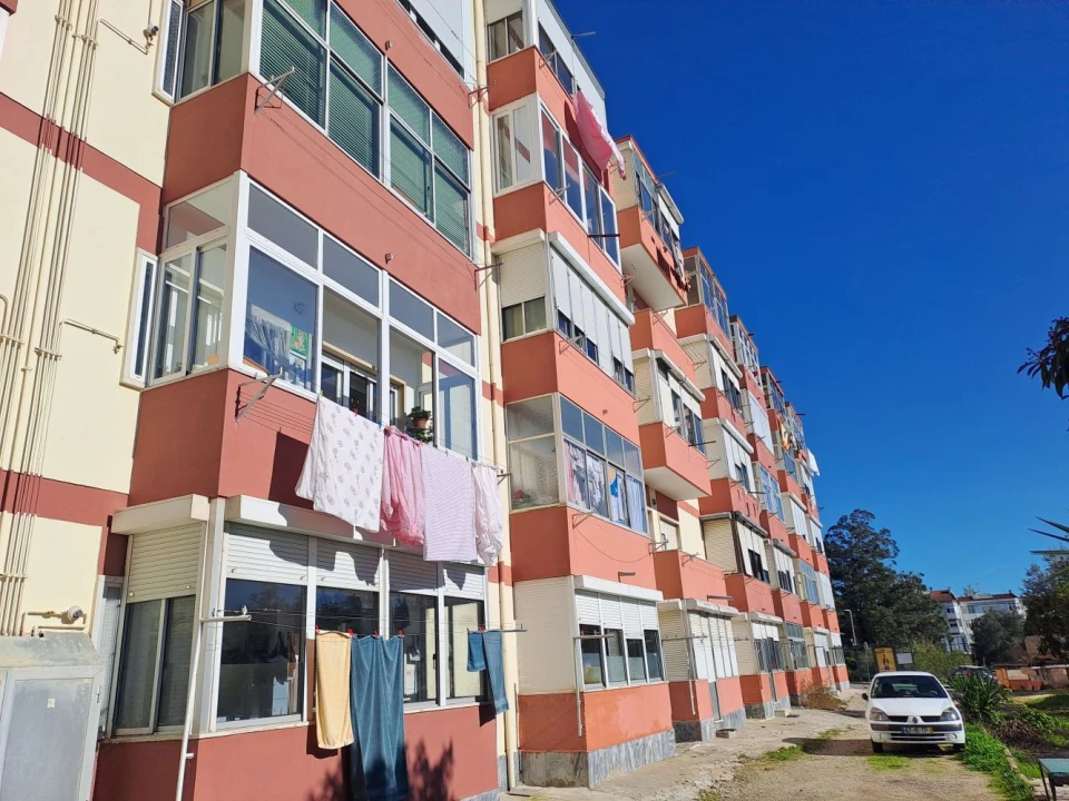 Apartamento T2 para Venda em Cacém e São Marcos Foto 2