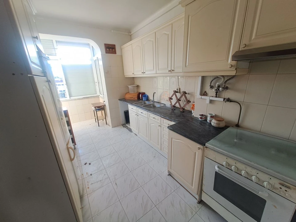 Apartamento T2 para Venda em Cacém e São Marcos Foto 4