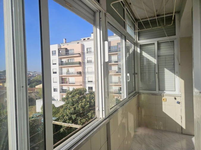 Apartamento T2 para Venda em Cacém e São Marcos Foto 6