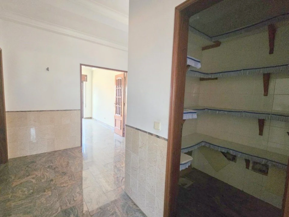 Apartamento T4 para Venda em Gaio-Rosário e Sarilhos Pequenos Foto 17