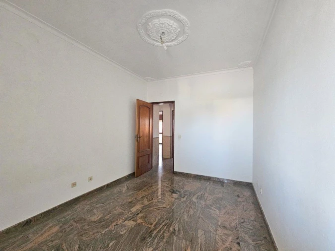 Apartamento T4 para Venda em Gaio-Rosário e Sarilhos Pequenos Foto 15