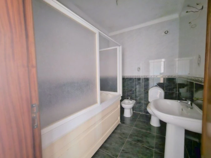 Apartamento T4 para Venda em Gaio-Rosário e Sarilhos Pequenos Foto 18