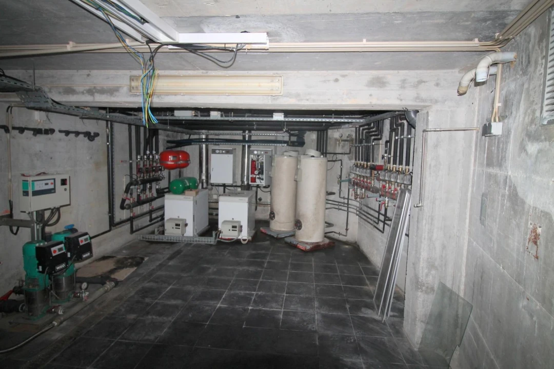 Moradia T6 para Venda em Queluz e Belas Foto 44