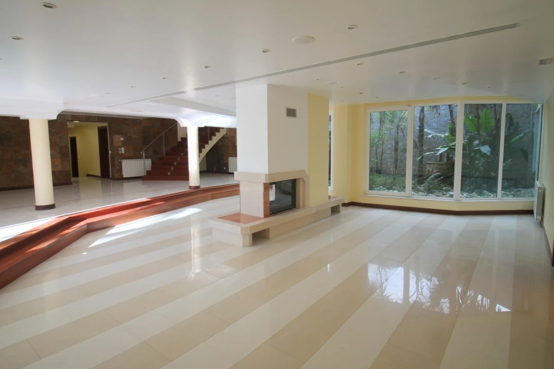 Moradia T6 para Venda em Queluz e Belas Foto 18