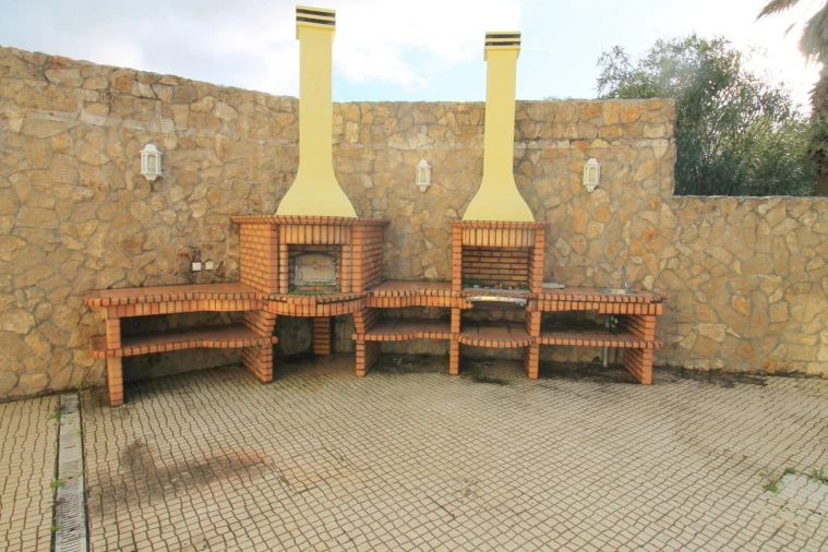 Moradia T6 para Venda em Queluz e Belas Foto 11