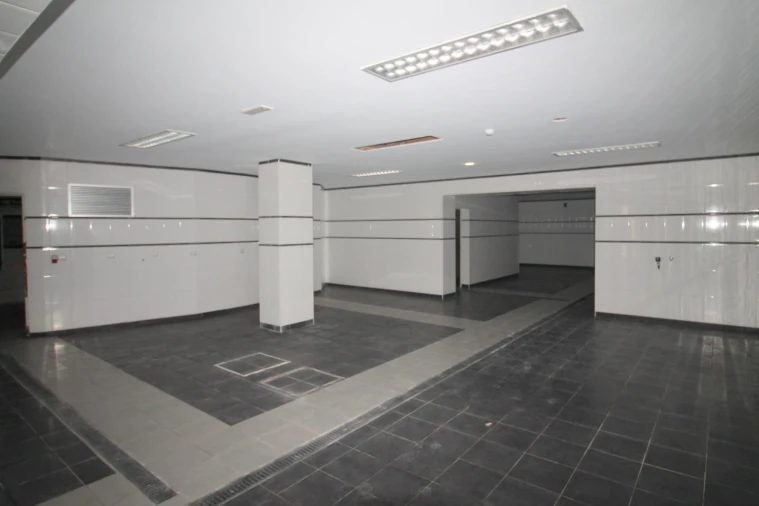 Moradia T6 para Venda em Queluz e Belas Foto 42