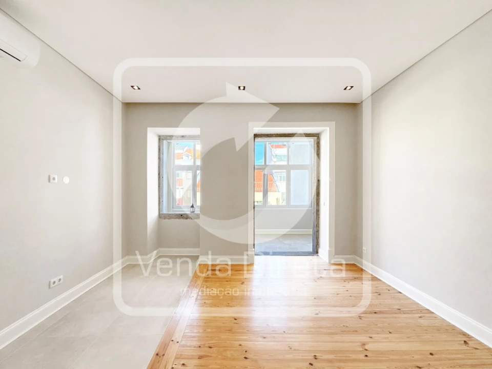 Apartamento T3 para Venda em Areeiro Foto 3