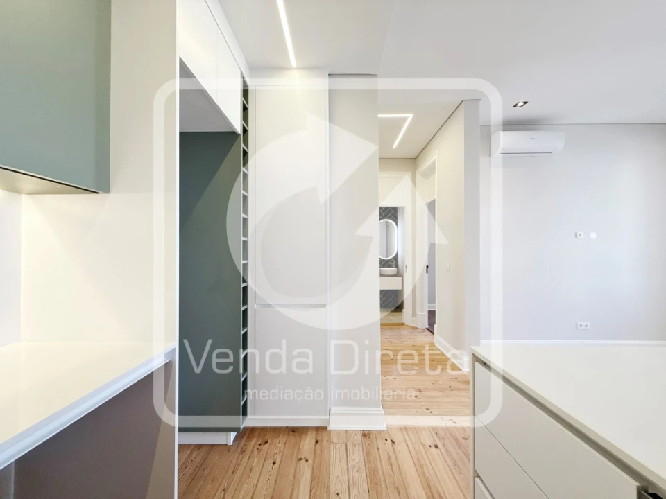 Apartamento T3 para Venda em Areeiro Foto 15