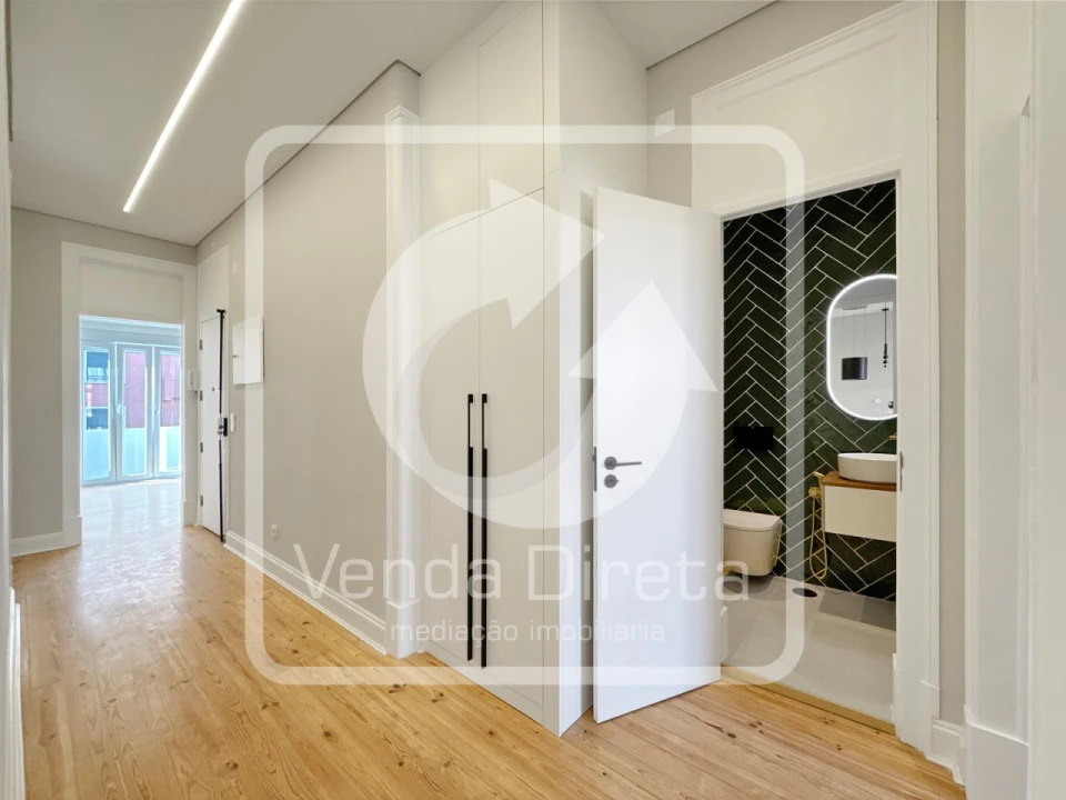 Apartamento T3 para Venda em Areeiro Foto 16