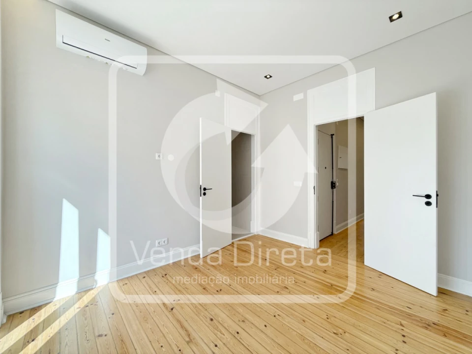 Apartamento T3 para Venda em Areeiro Foto 27