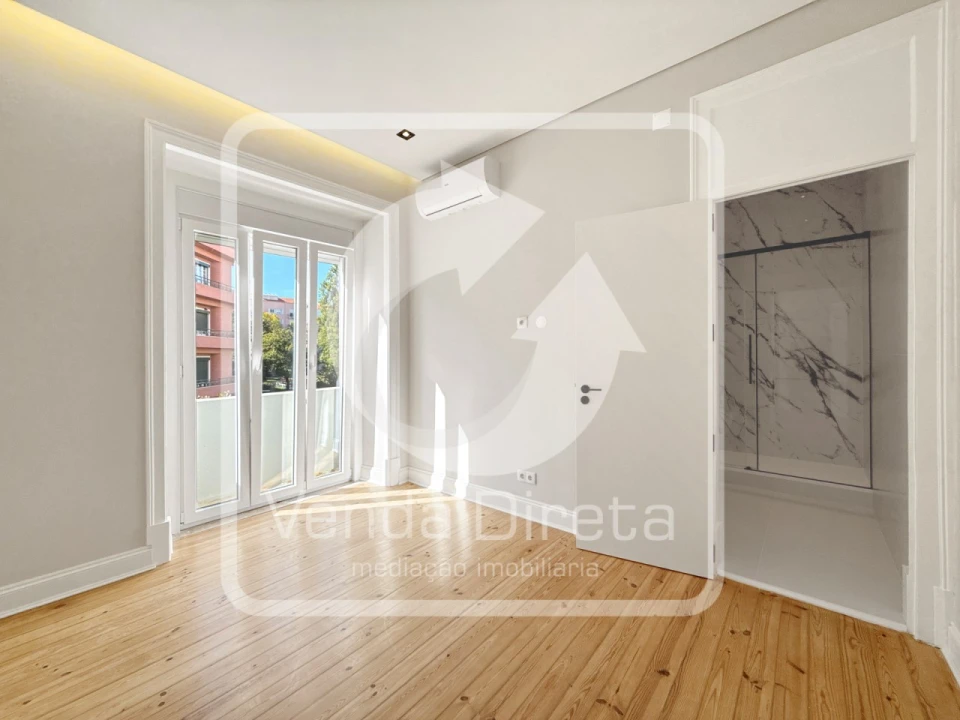 Apartamento T3 para Venda em Areeiro Foto 28