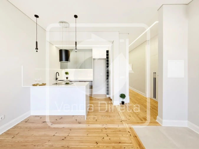 Apartamento T3 para Venda em Areeiro Foto 1