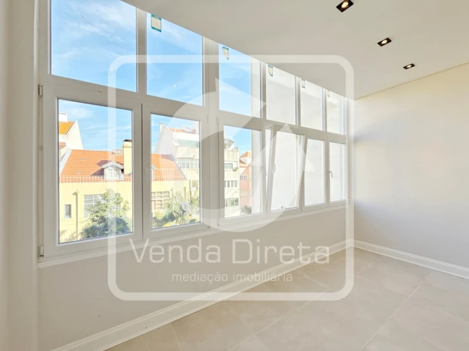 Apartamento T3 para Venda em Areeiro Foto 7