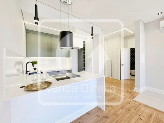 Apartamento T3 para Venda em Areeiro Foto 11