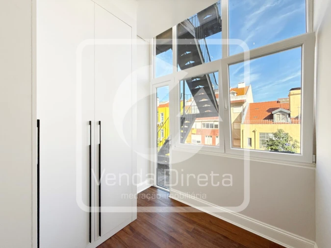 Apartamento T3 para Venda em Areeiro Foto 21