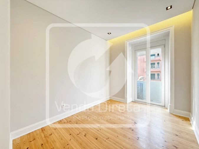 Apartamento T3 para Venda em Areeiro Foto 32