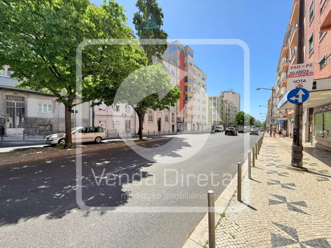 Apartamento T3 para Venda em Areeiro Foto 40