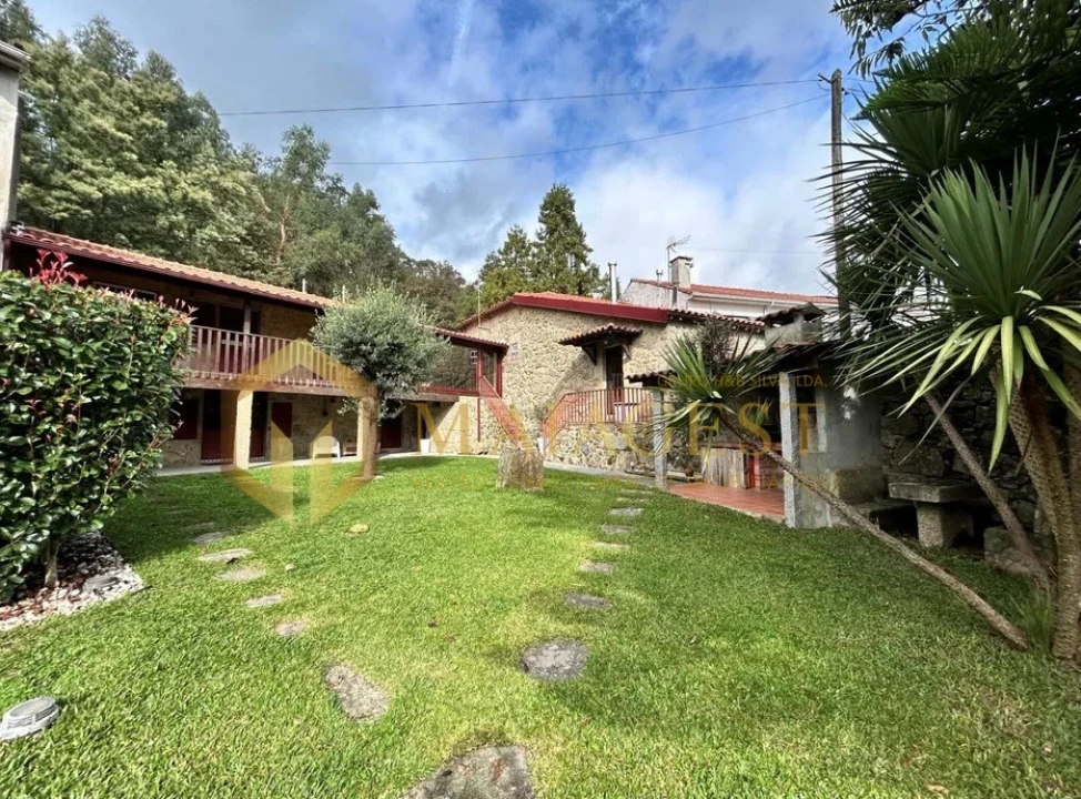 Moradia T2 para Venda em Dossãos Foto 1