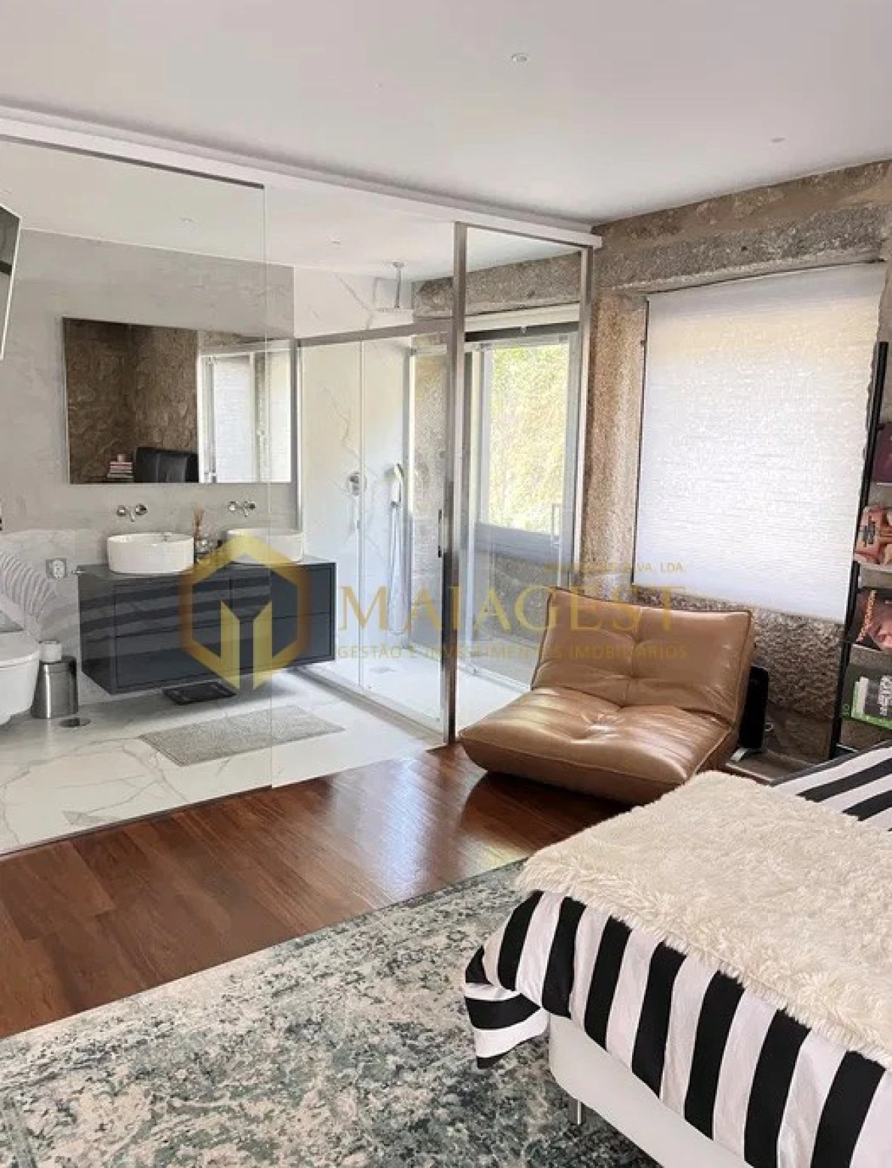 Moradia T2 para Venda em Dossãos Foto 9