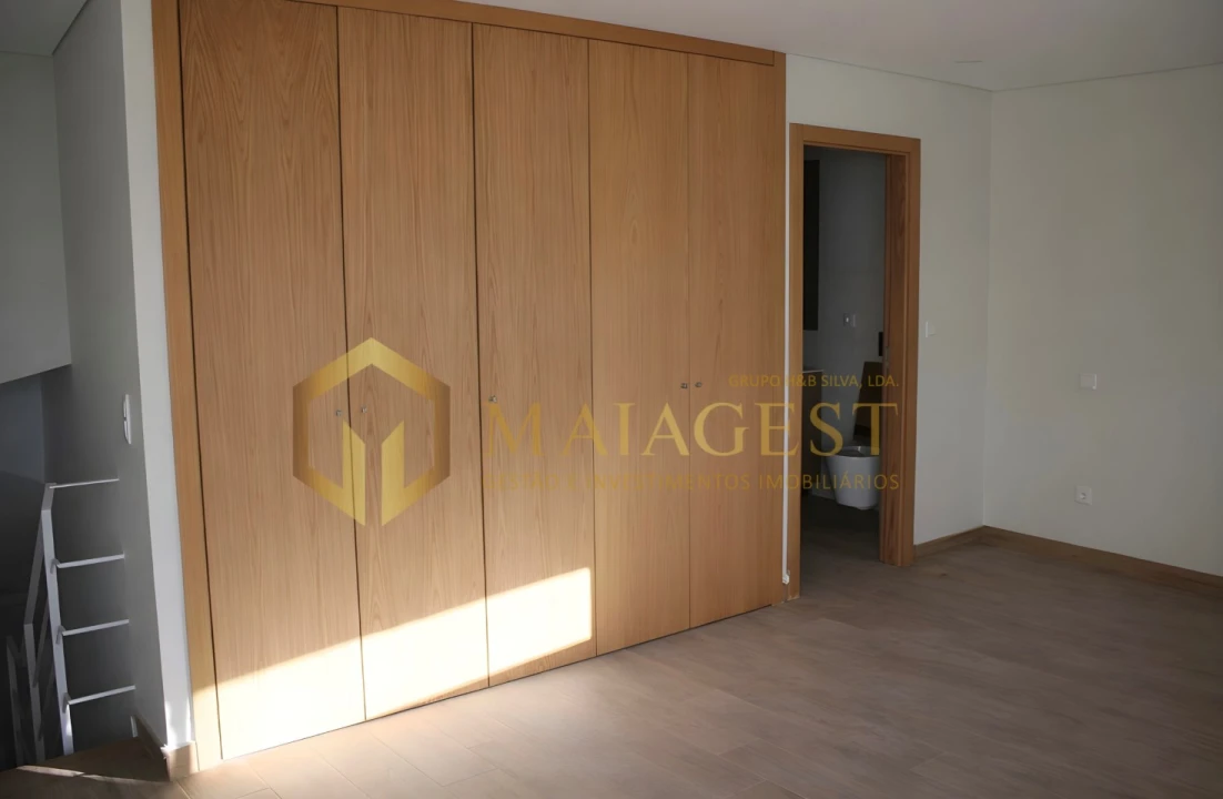 Apartamento T1 para Arrendamento em Mafamude e Vilar do Paraíso Foto 7