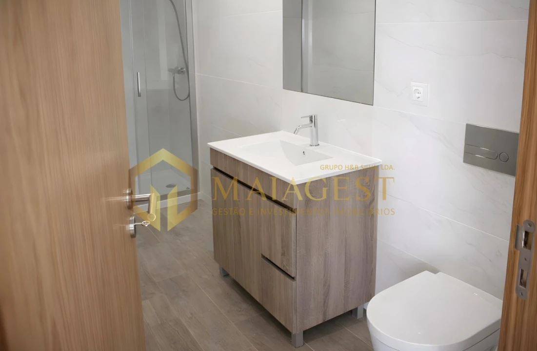 Apartamento T1 para Arrendamento em Mafamude e Vilar do Paraíso Foto 10