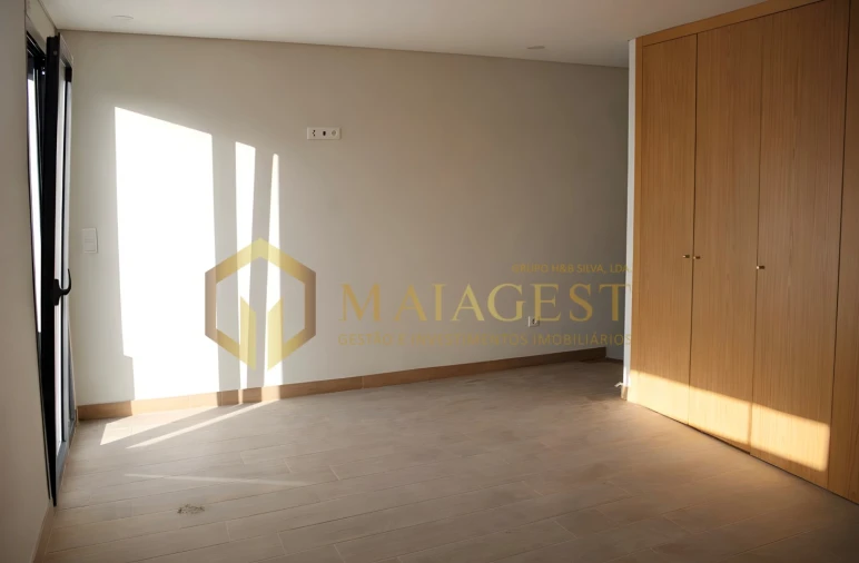 Apartamento T1 para Arrendamento em Mafamude e Vilar do Paraíso Foto 13