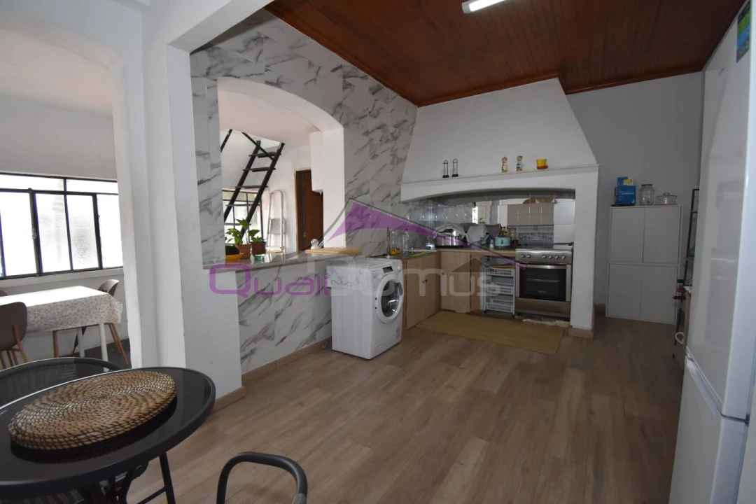 Moradia T4 para Venda em São João Baptista Foto 23