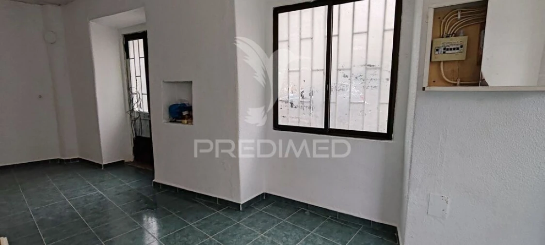 Loja para Arrendamento em Algés, Linda-A-Velha e Cruz Quebrada-Dafundo Foto 3