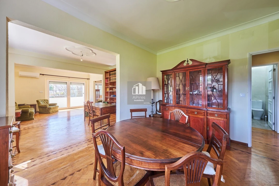 Moradia T5 para Venda em Costa da Caparica Foto 15