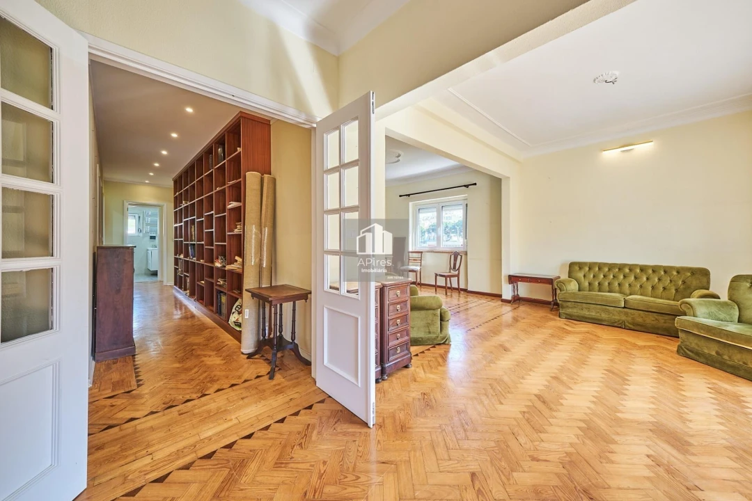 Moradia T5 para Venda em Costa da Caparica Foto 7