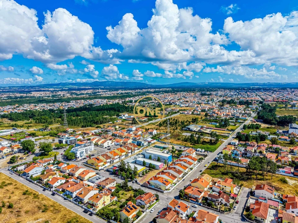 Moradia T4 para Venda em Fernao Ferro Foto 8