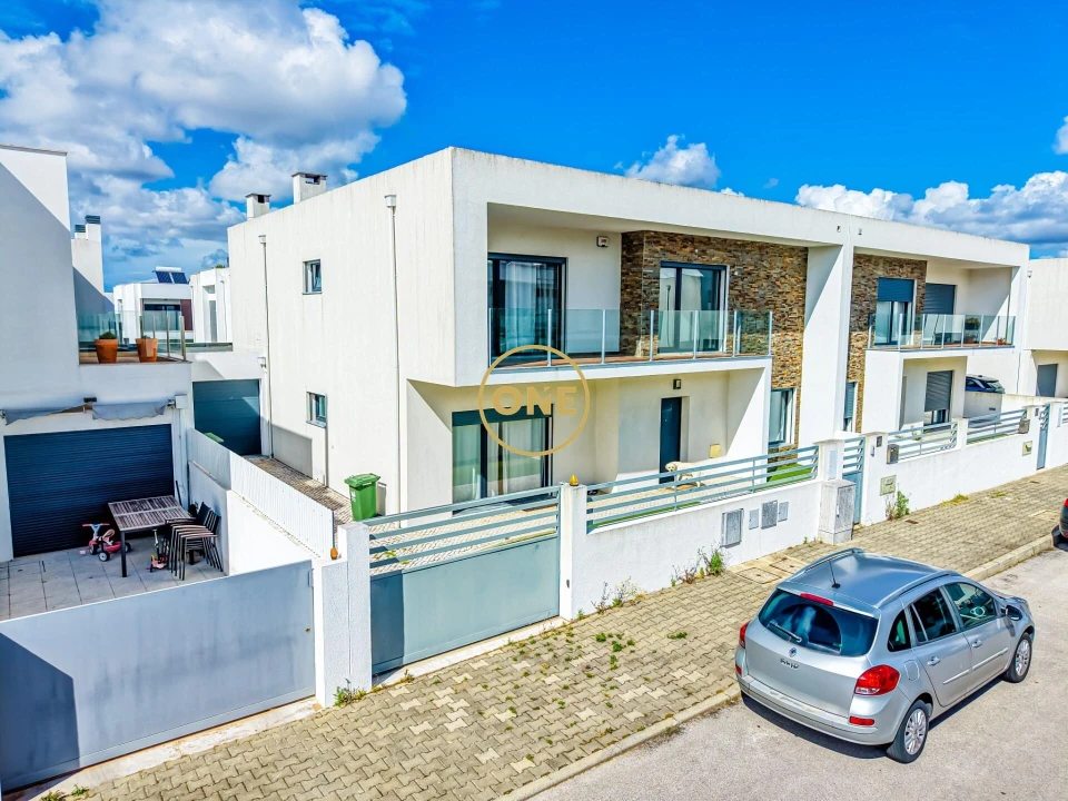 Moradia T4 para Venda em Fernao Ferro Foto 10