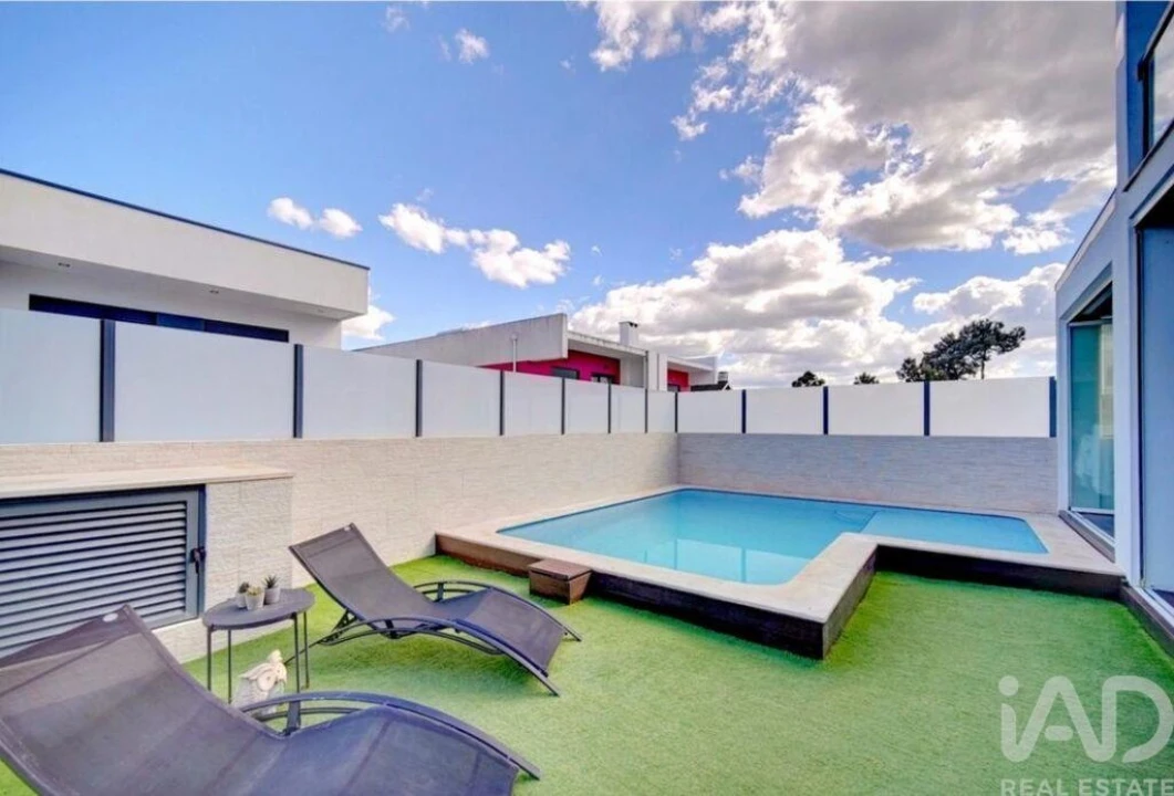 Moradia T3 para Venda em Amora Foto 19