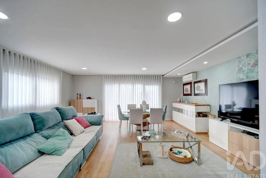 Moradia T3 para Venda em Amora Foto 2