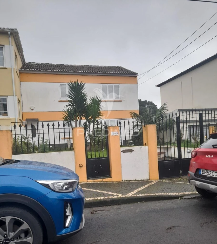 Moradia T4 para Venda em Angra (São Pedro) Foto 4