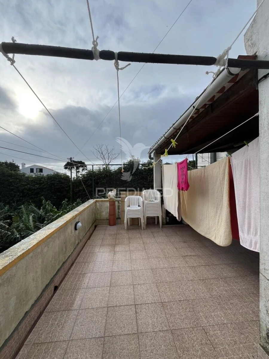 Moradia T4 para Venda em Angra (São Pedro) Foto 18