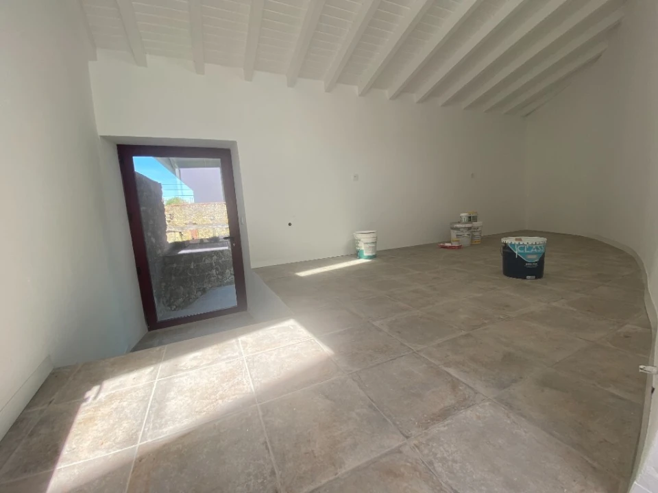 Moradia T2 para Venda em Carregueiros Foto 21