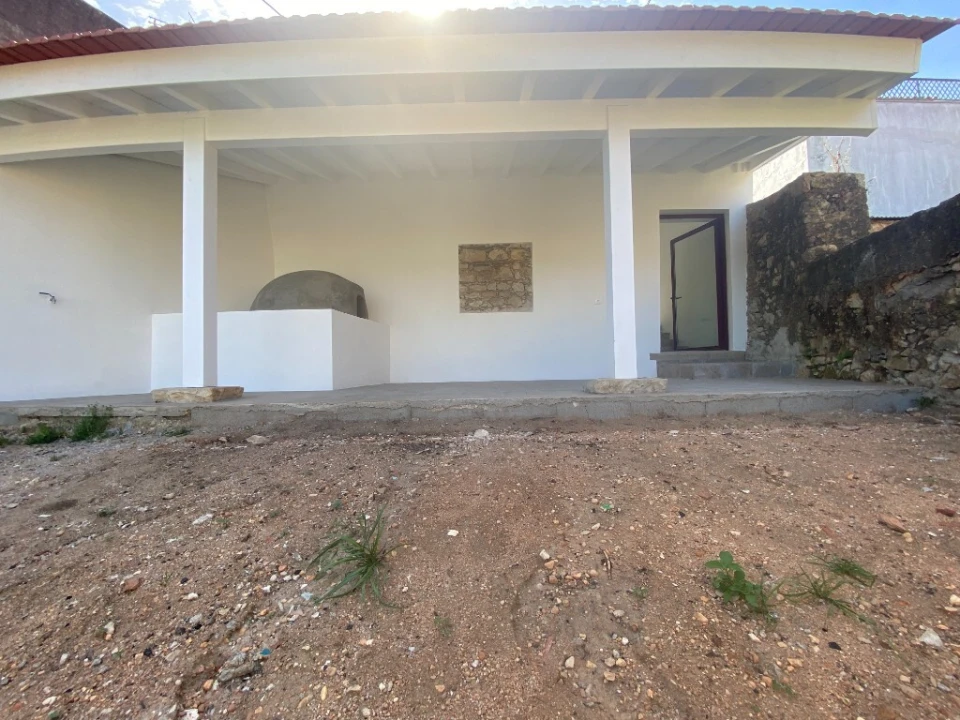 Moradia T2 para Venda em Carregueiros Foto 19