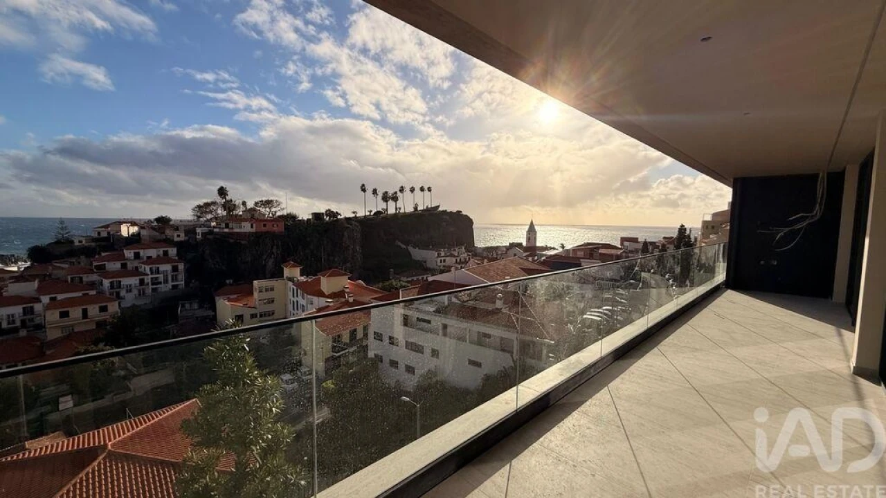 Apartamento T2 para Venda em Camara de Lobos Foto 1