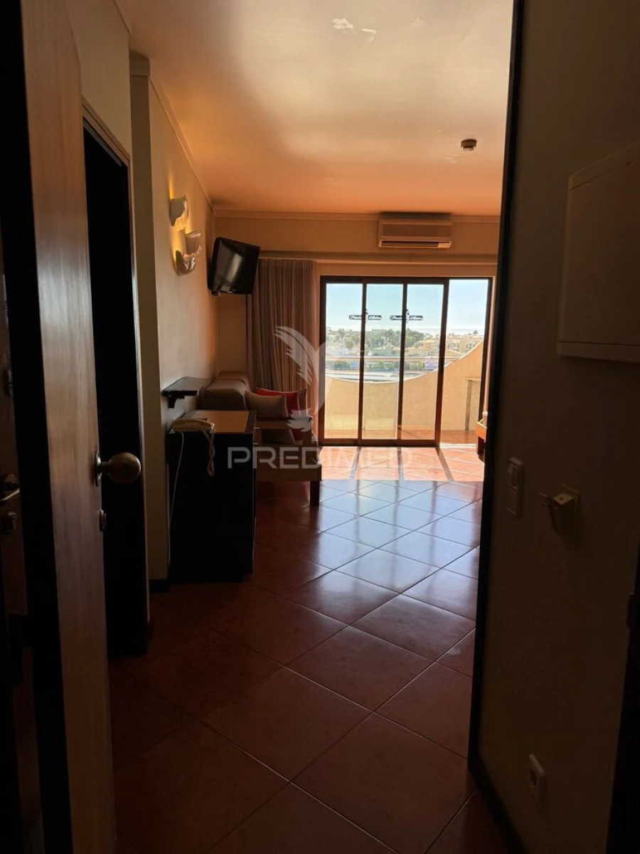 Apartamento T1 para Venda em Albufeira e Olhos de Água Foto 14