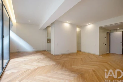 Apartamento T3 para Venda em Cedofeita, Santo Ildefonso, Sé, Miragaia, São Nicolau e Vitória