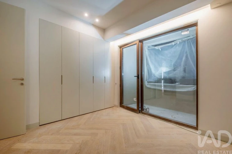 Apartamento T3 para Venda em Cedofeita, Santo Ildefonso, Sé, Miragaia, São Nicolau e Vitória Foto 8