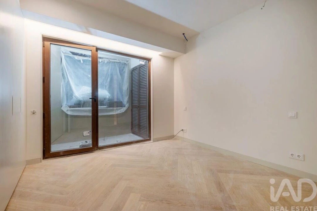 Apartamento T3 para Venda em Cedofeita, Santo Ildefonso, Sé, Miragaia, São Nicolau e Vitória Foto 7