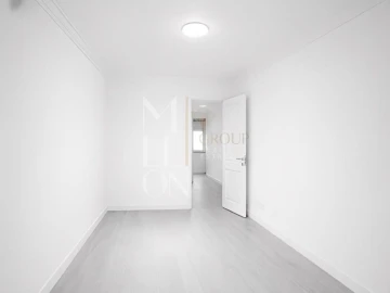 Apartamento T2 para Venda em Benfica