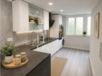 Apartamento T2 para Venda em Benfica