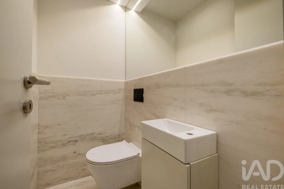 Apartamento T2 para Venda em Cedofeita, Santo Ildefonso, Sé, Miragaia, São Nicolau e Vitória Foto 17