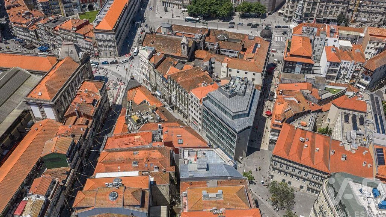 Apartamento T2 para Venda em Cedofeita, Santo Ildefonso, Sé, Miragaia, São Nicolau e Vitória Foto 3
